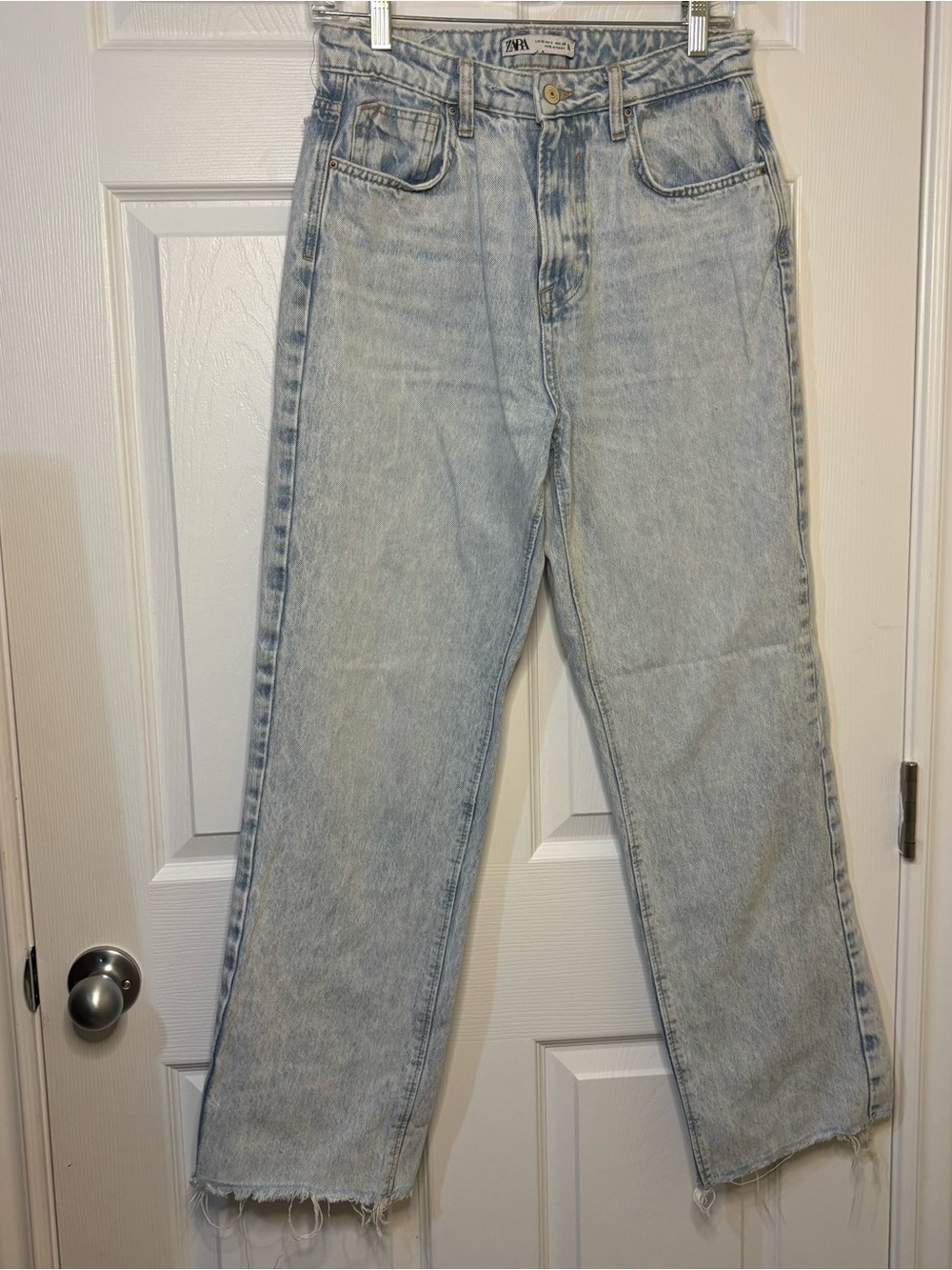 ZARA Light Blue Straight-Leg Women's Jeans